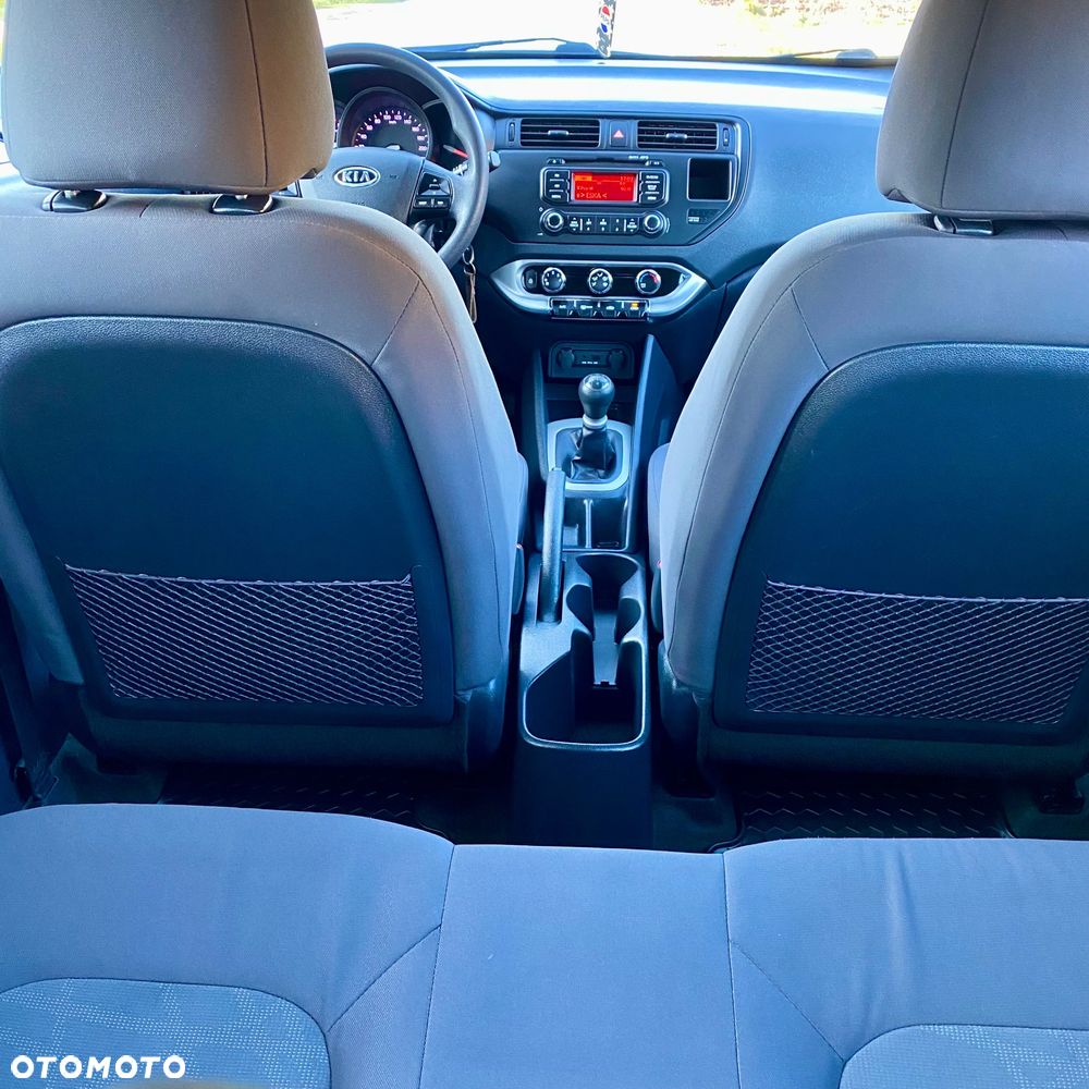Kia Rio 1.2 Attract - 25