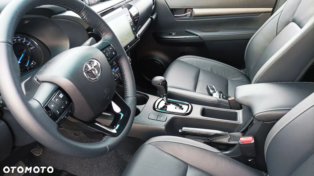 Toyota Hilux 2.8 D-4D mHEV Double Cab Invincible 4x4 - 22