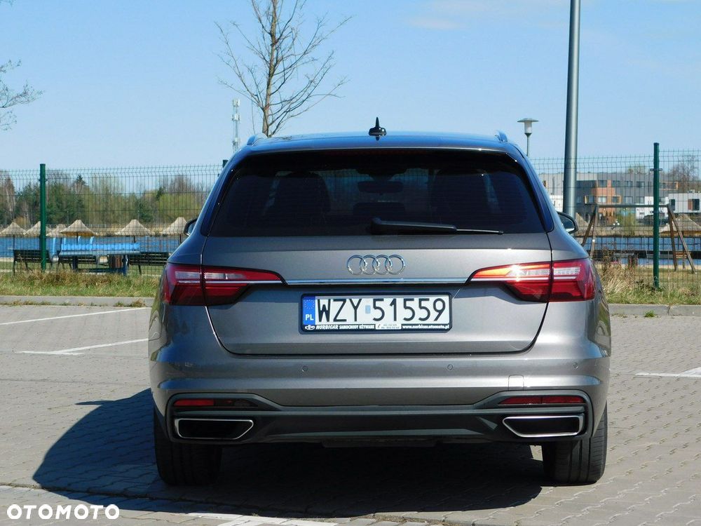Audi A4 Avant 2.0 TDI Design - 25