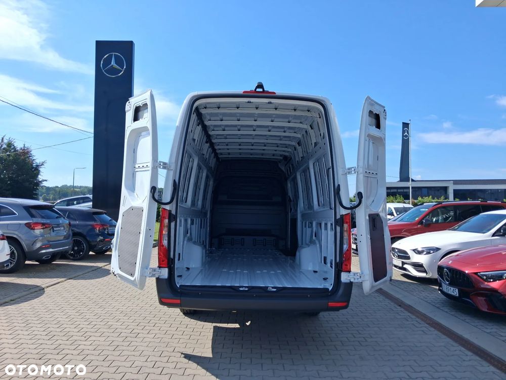 Mercedes-Benz Sprinter - 9