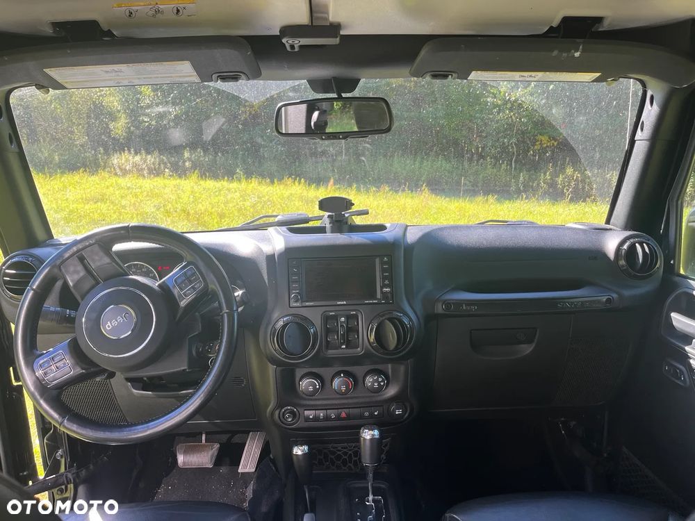 Jeep Wrangler 3.6 Unlim Sahara - 14