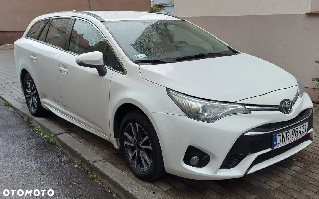 Toyota Avensis 1.6 D-4D Active - 2