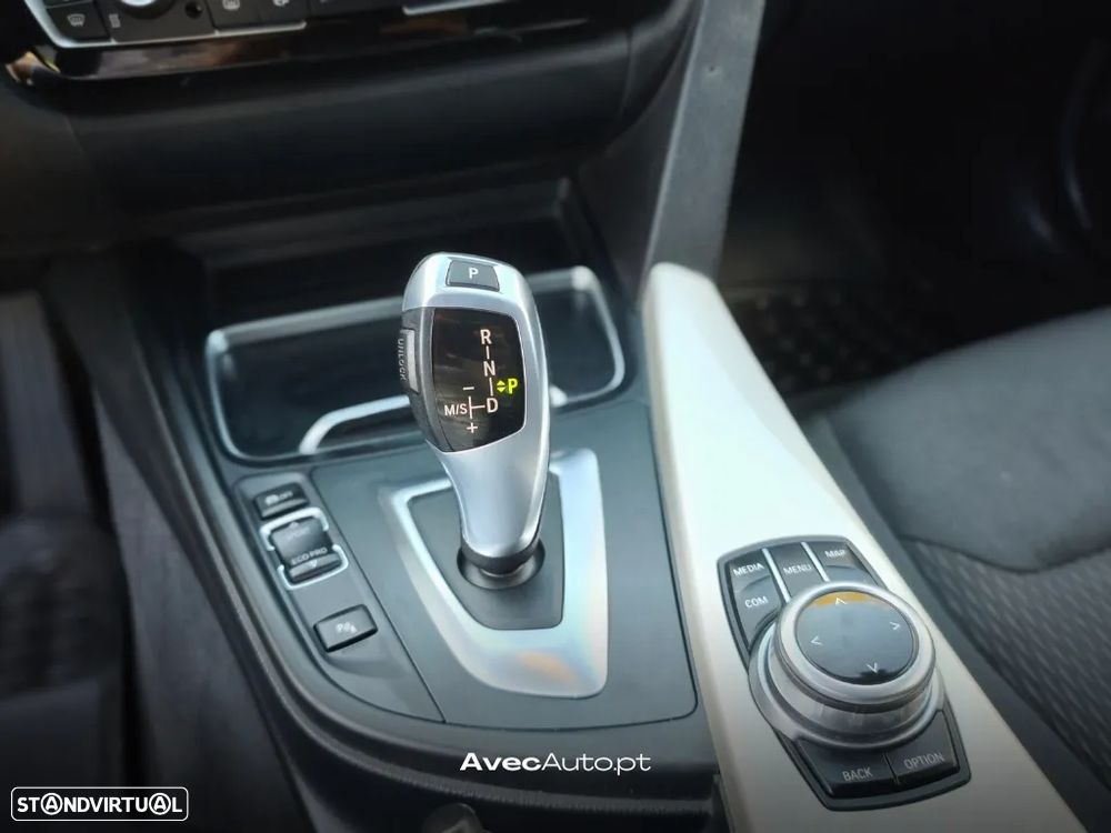 BMW 318 d Aut. Advantage - 29