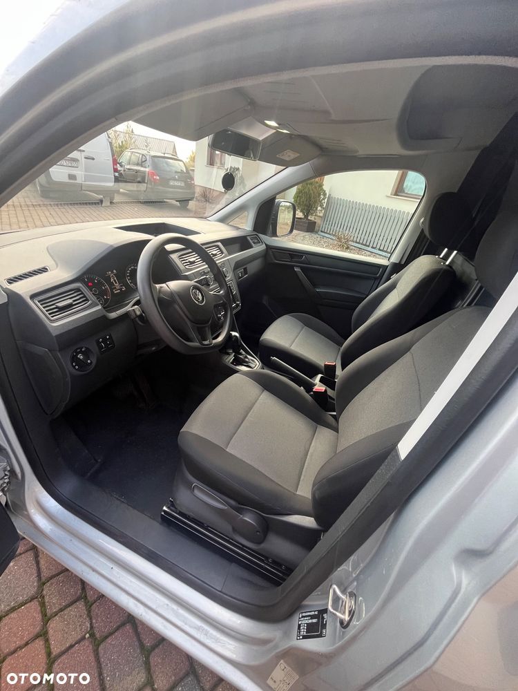 Volkswagen Caddy - 10