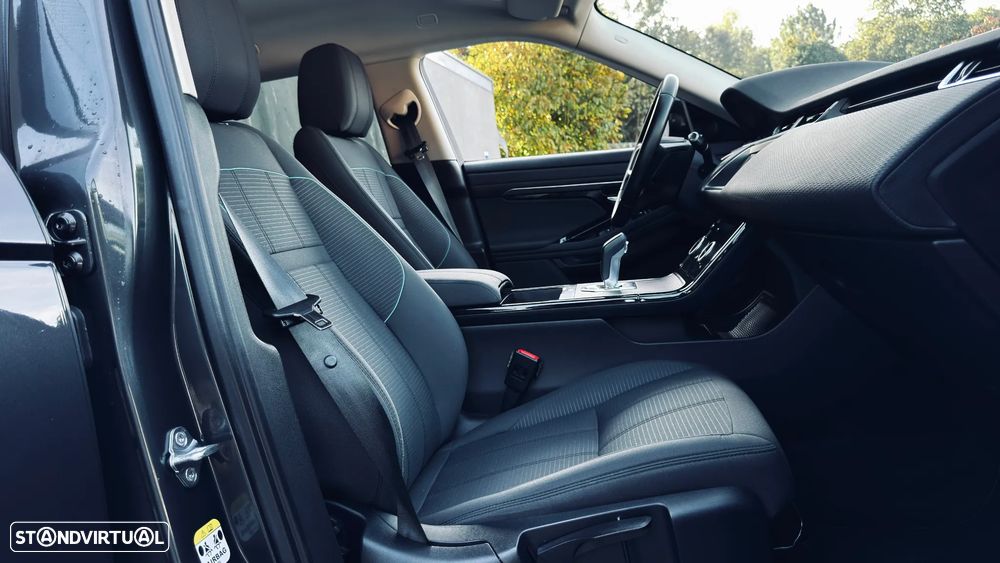 Land Rover Range Rover Evoque 1.5 P300e AWD S Auto - 38