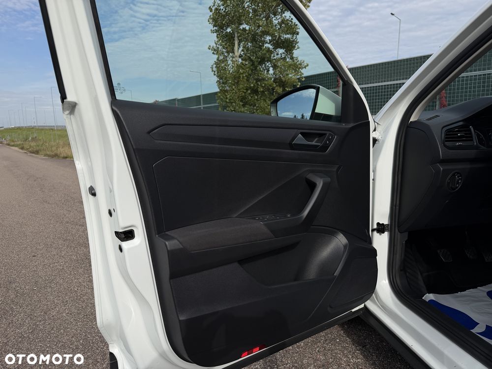 Volkswagen T-Roc - 16