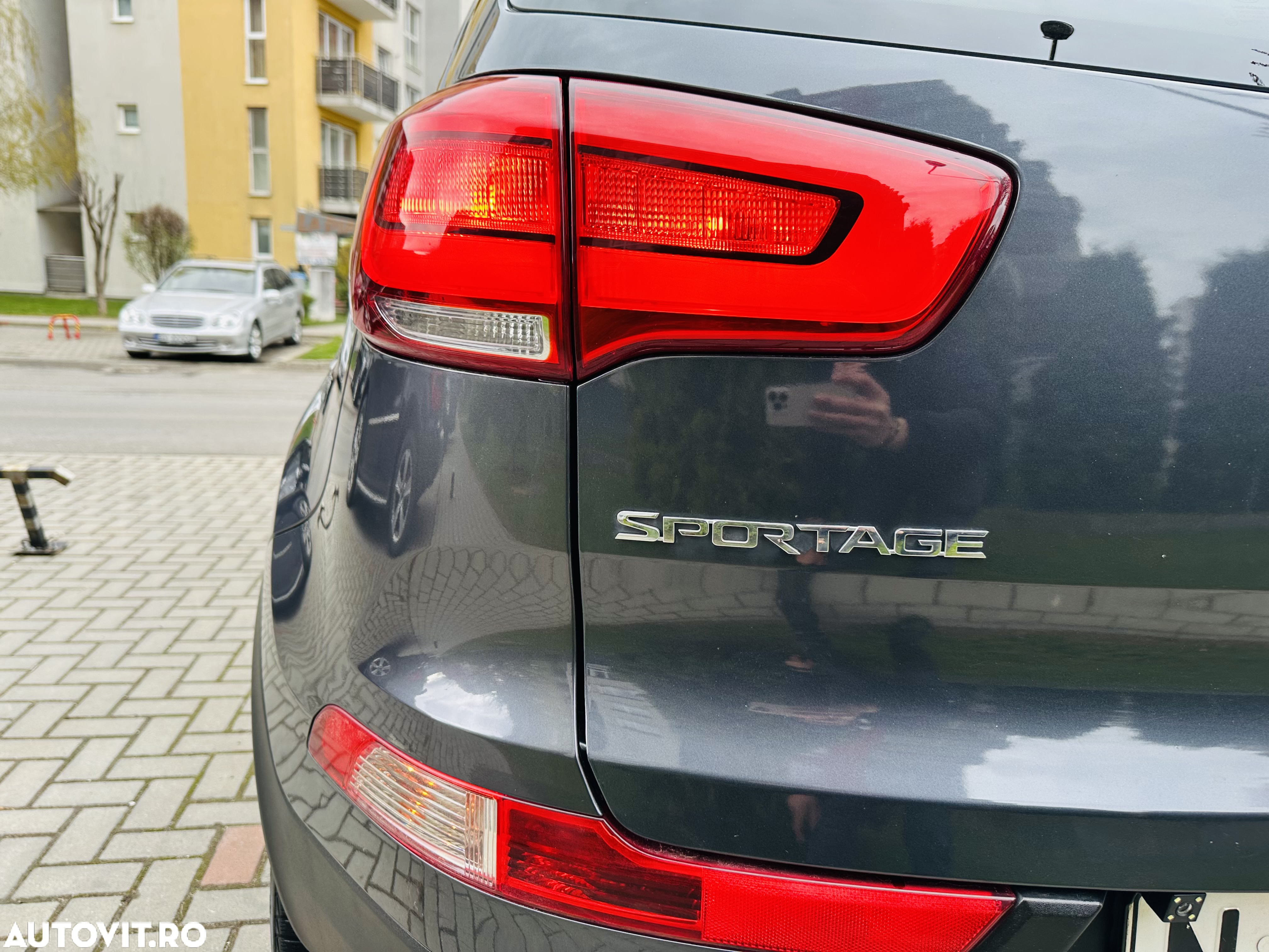 Kia Sportage 1.6 GDI 2WD Dream-Team Edition - 33