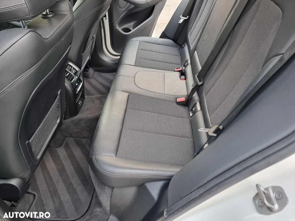 BMW X3 xDrive20d AT xLine - 9