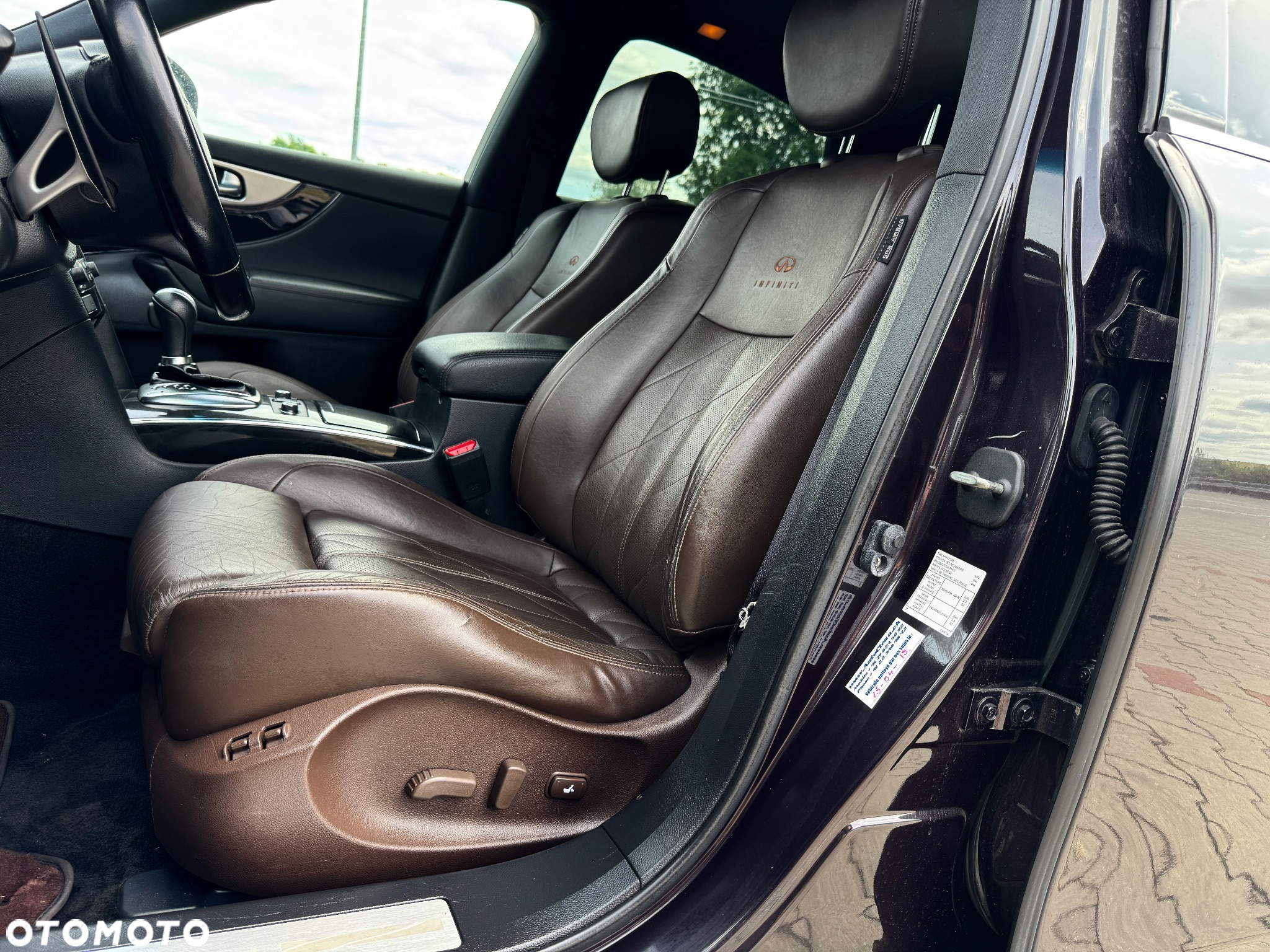Infiniti FX FX30d S Premium - 24