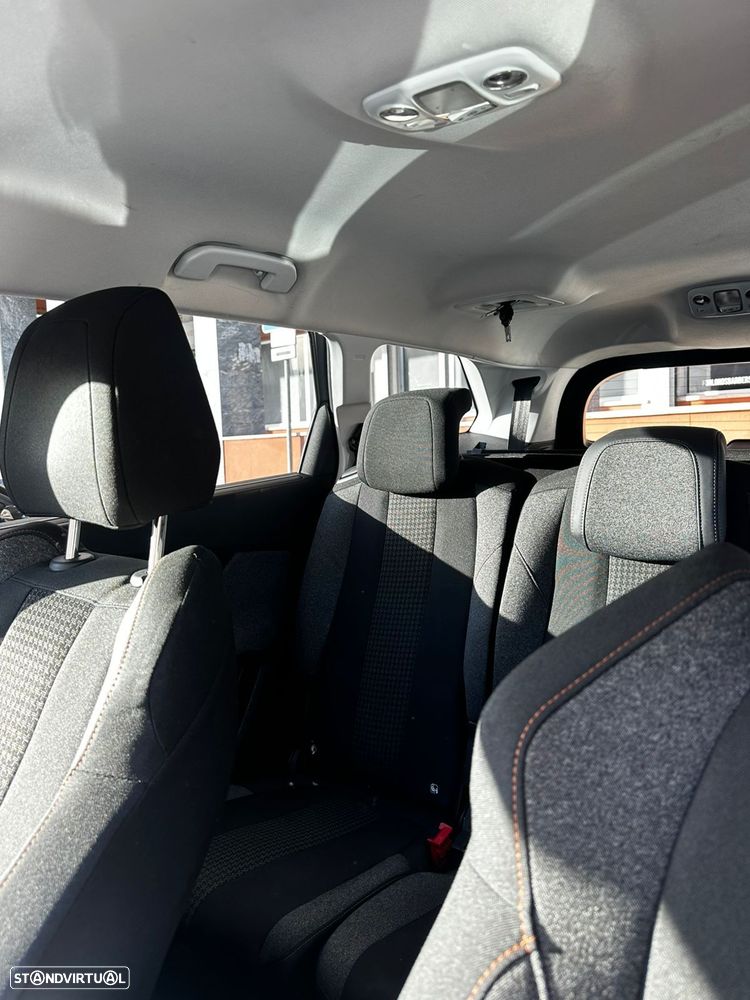 Peugeot 5008 1.5 BlueHDi Active Pack EAT8 - 7