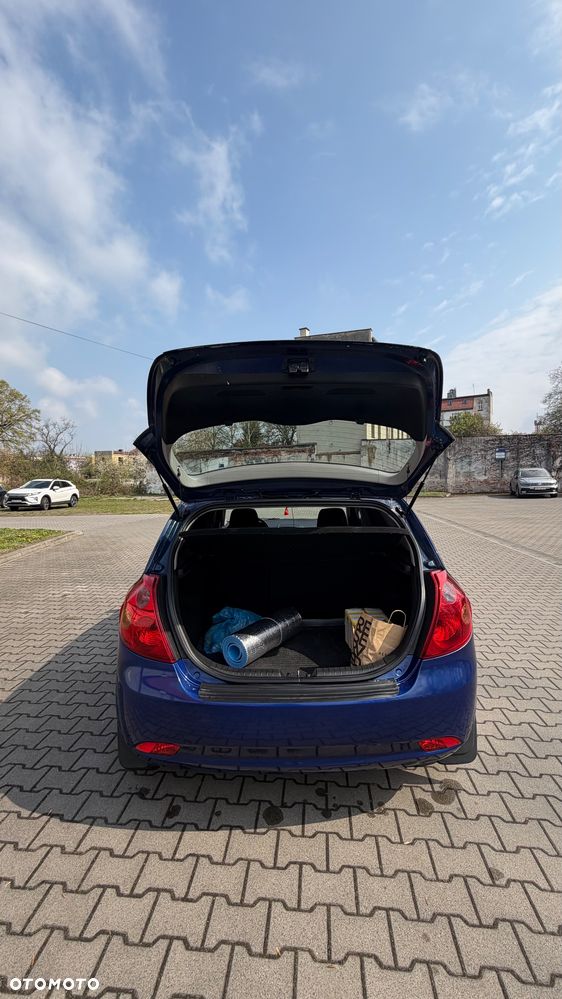 Kia Ceed 1.4 L - 19