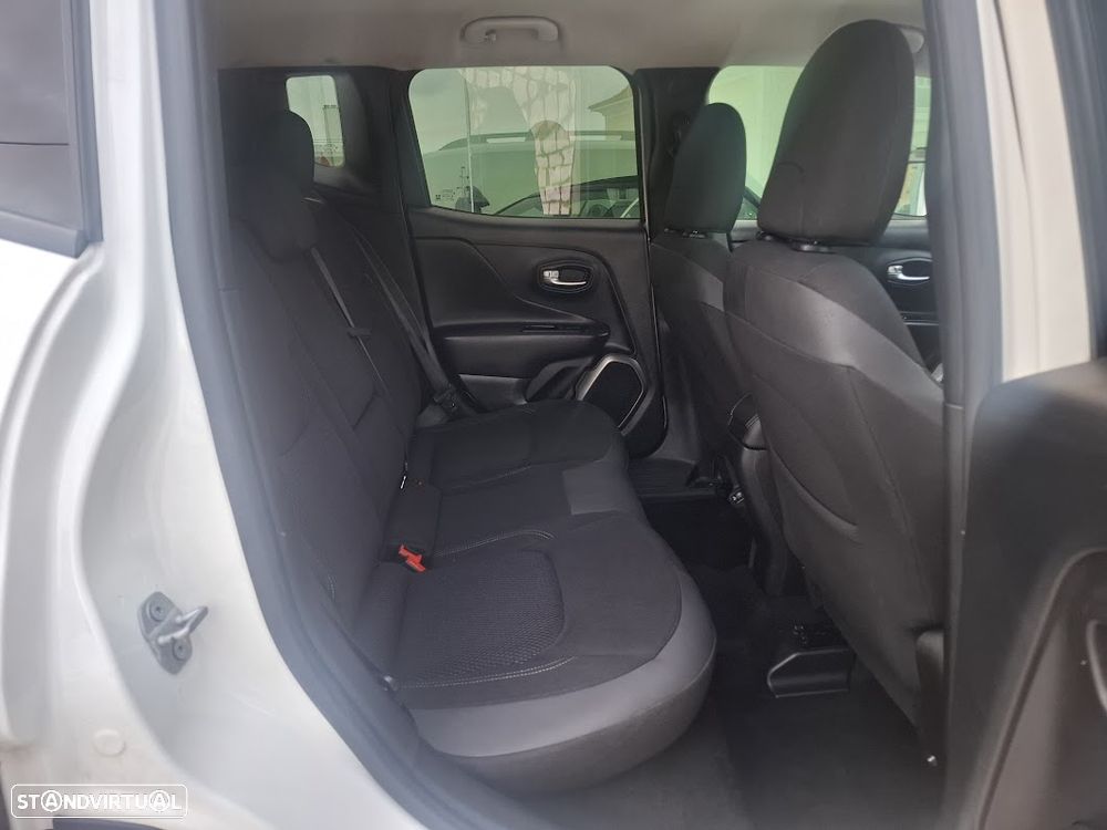 Jeep Renegade 1.6 MJD Limited - 36