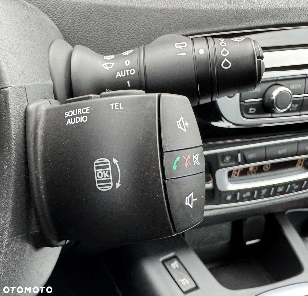 Renault Scenic ENERGY TCe 130 S&S Bose Edition - 27