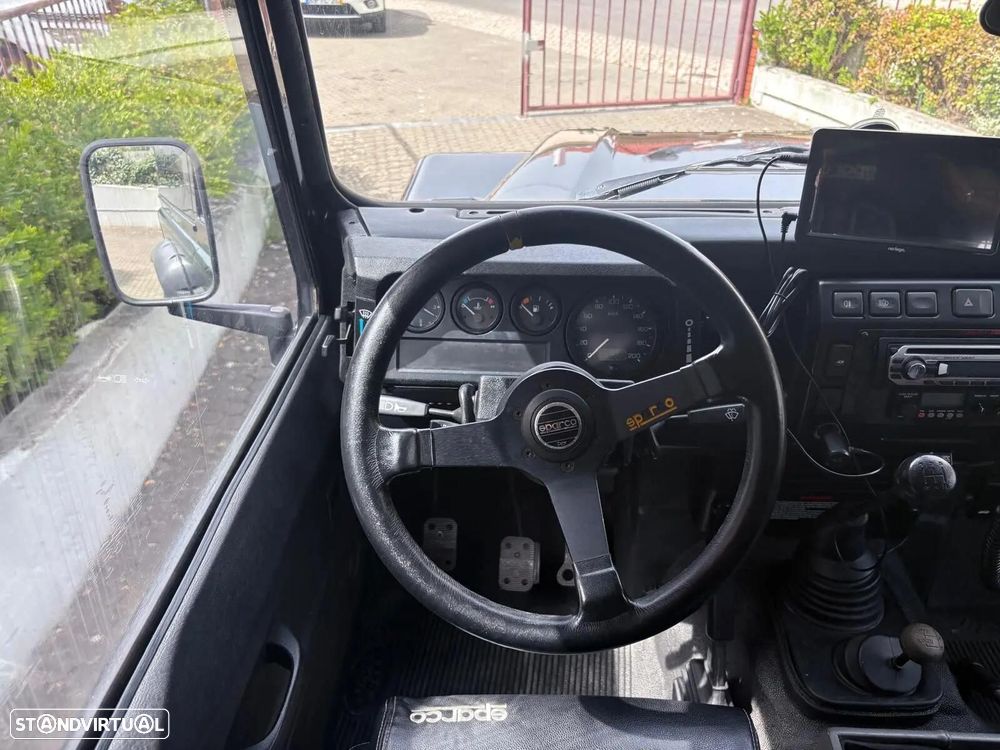 Land Rover Defender 90 2.5 Td5 S - 43