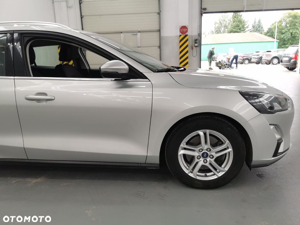 Ford Focus 1.0 EcoBoost Connected - 5