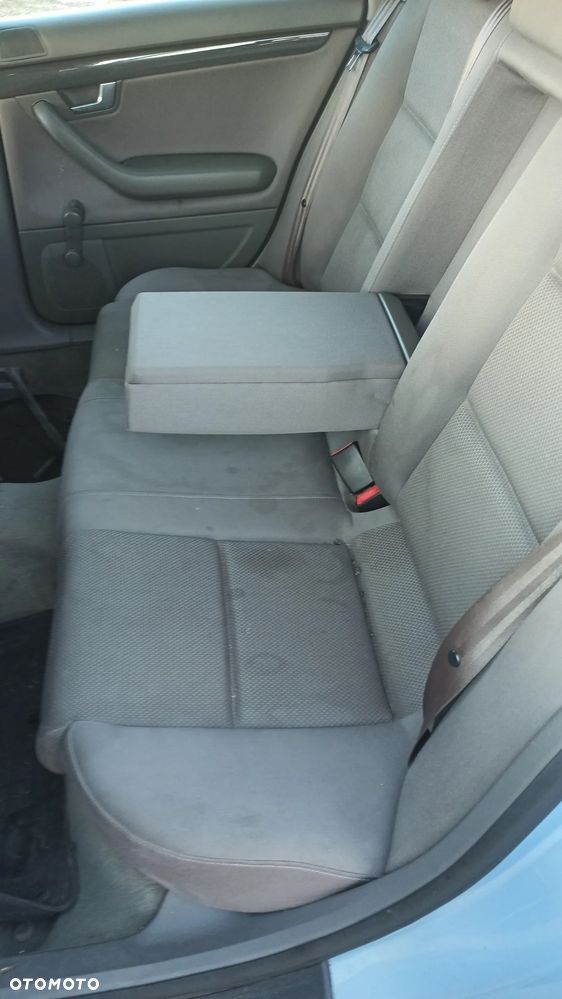 AUDI A4 B6 AVANT 1.9 TDI - 9