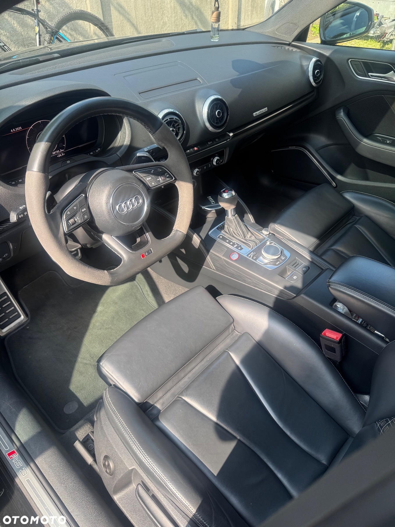 Audi RS3 2.5 TFSI Quattro S tronic - 4