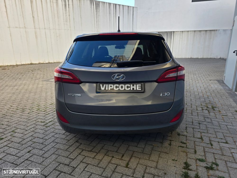 Hyundai i30 SW 1.6 CRDi Style J17 - 33