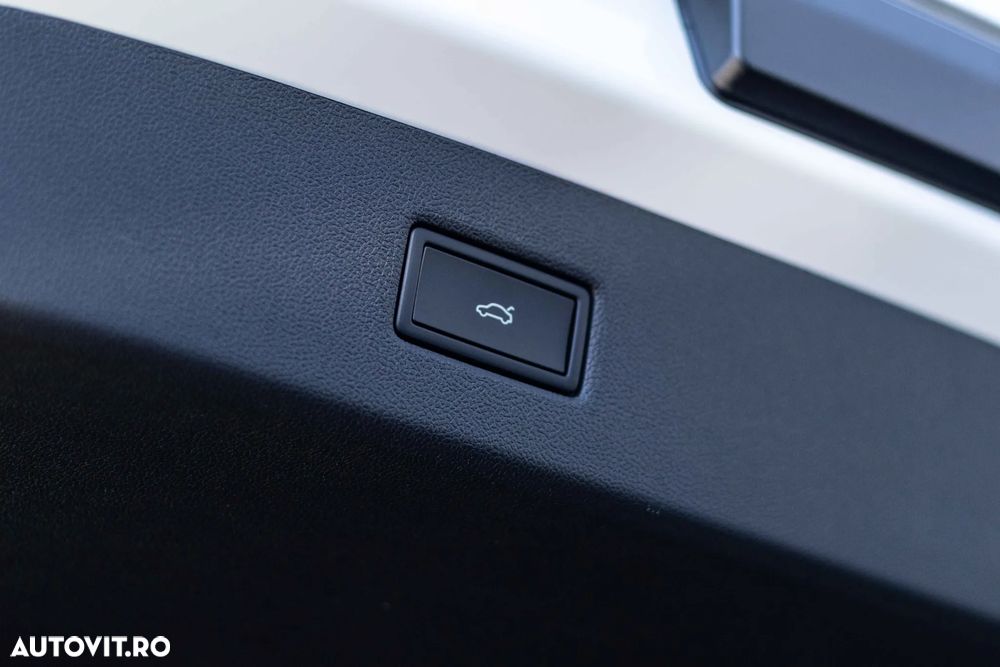 Ford Explorer AWD 79 kWh Extended Range Premium - 8