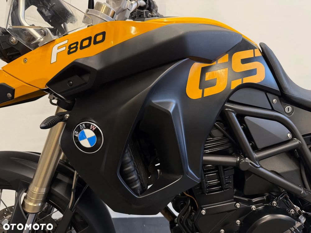 BMW F - 24
