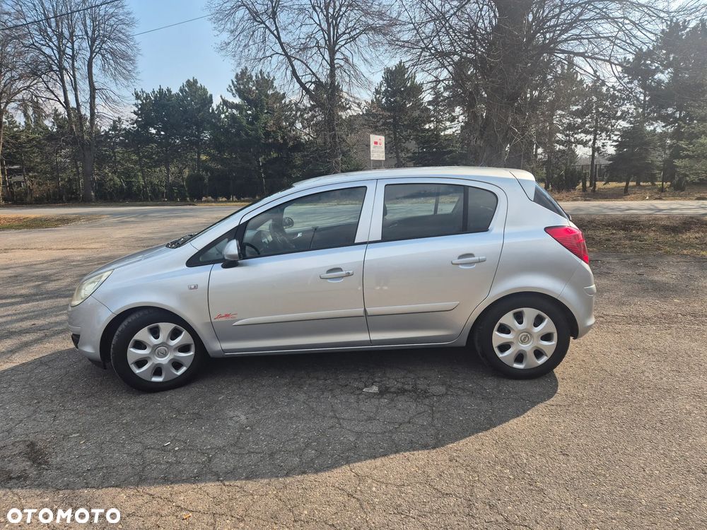 Opel Corsa 1.2 16V Edition - 8