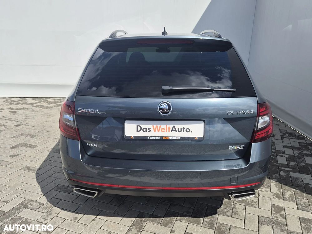 Skoda Octavia 2.0 TDI DSG RS - 4