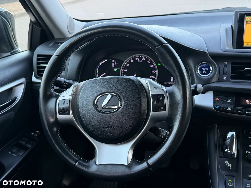 Lexus CT 200h Prestige - 20