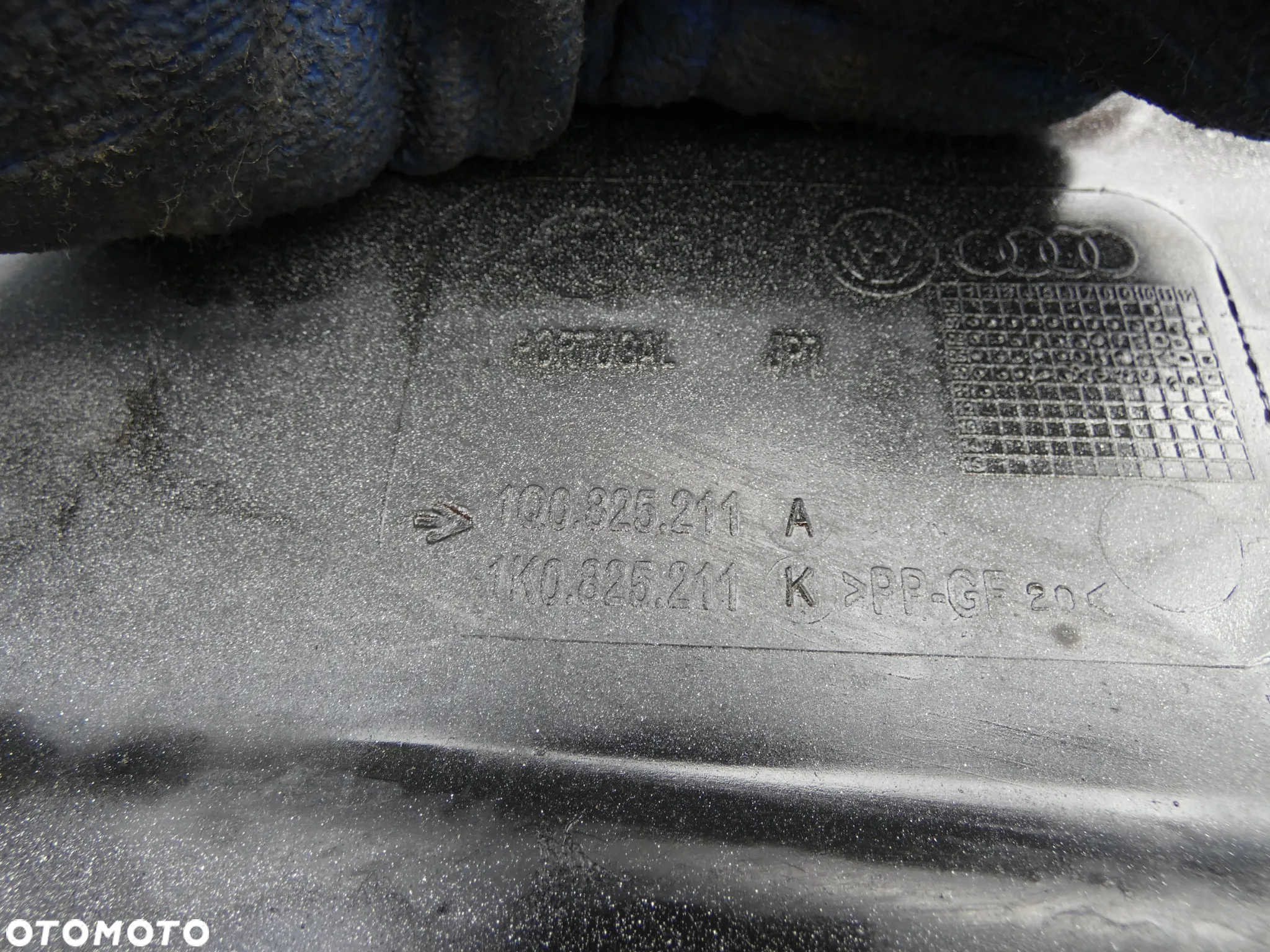 VW EOS LIFT OSŁONA PODWOZIA LEWA PŁYTA PODŁOGI 1Q0825211A D88 - 9