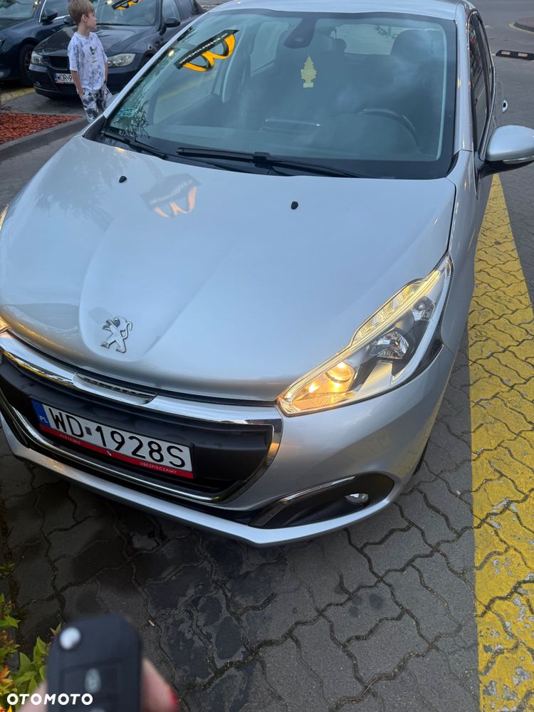 Peugeot 208 1.2 VTi Access - 5