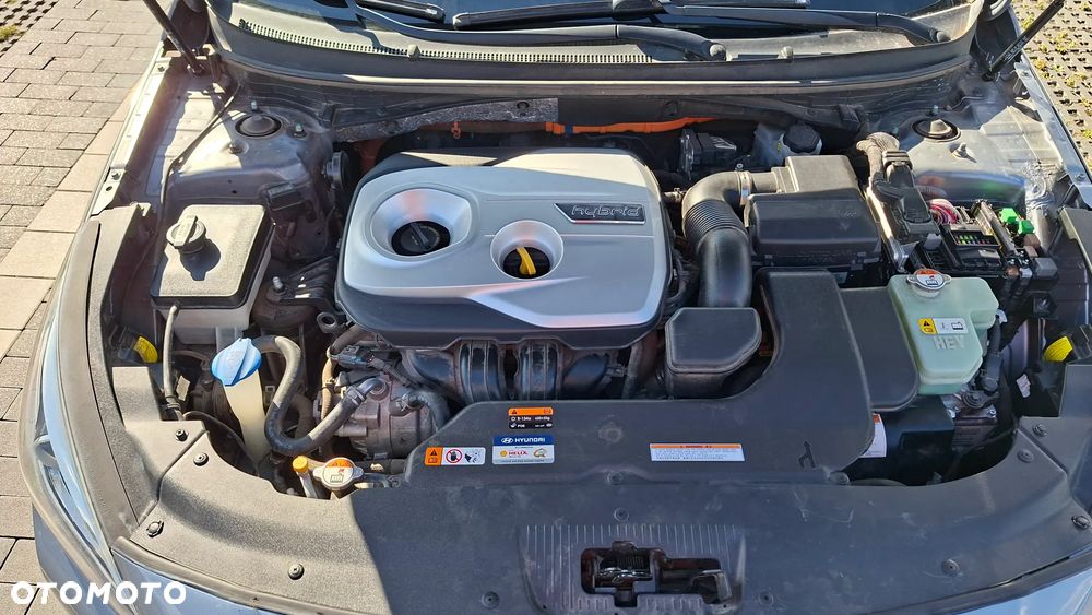 Hyundai Sonata - 32