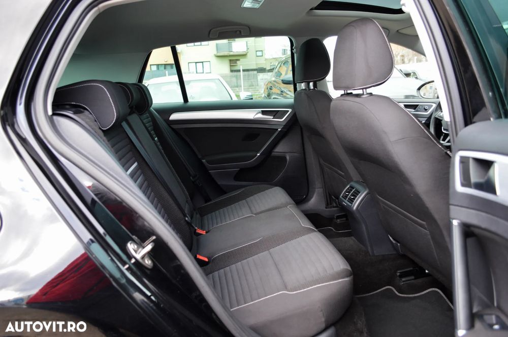 Volkswagen Golf 1.4 TSI BlueMotion Technology DSG Cup - 18