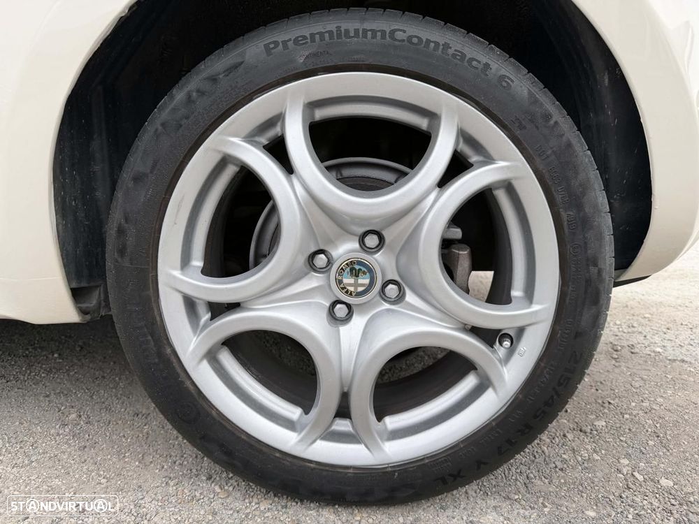 Alfa Romeo MiTo 1.3 JTD Distinctive - 10