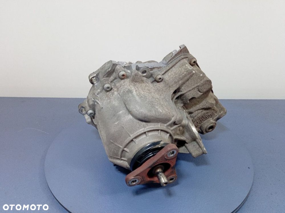 BMW 7 G11 G12 REDUKTOR ROZDZIELACZ NAPĘDU 8673712 - 1