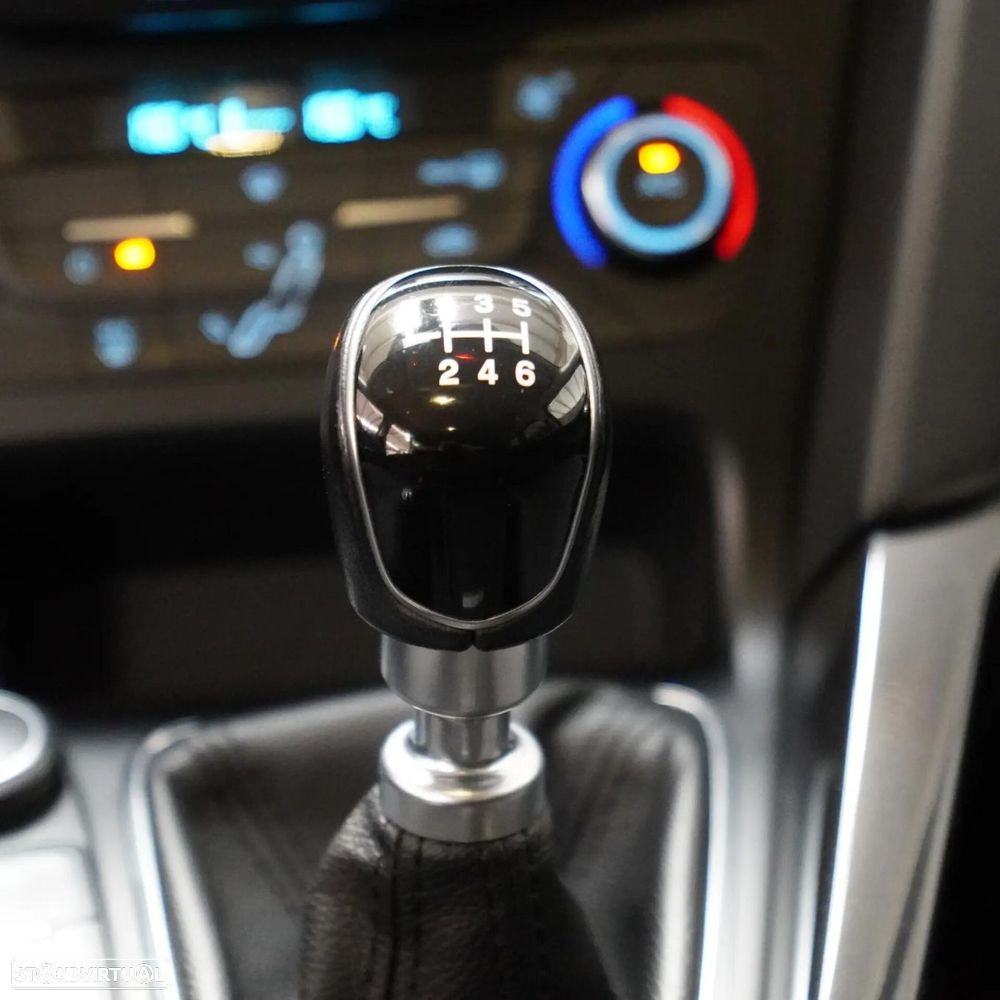 Ford Focus SW 1.0 EcoBoost Active - 25