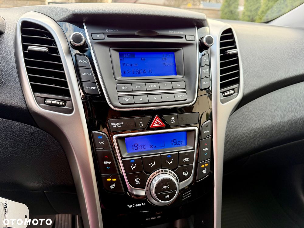 Hyundai i30 1.6 Trend - 23