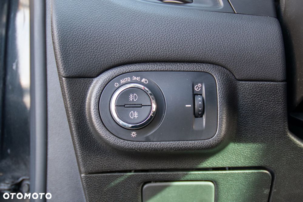 Opel Zafira 2.0 CDTI Enjoy - 27