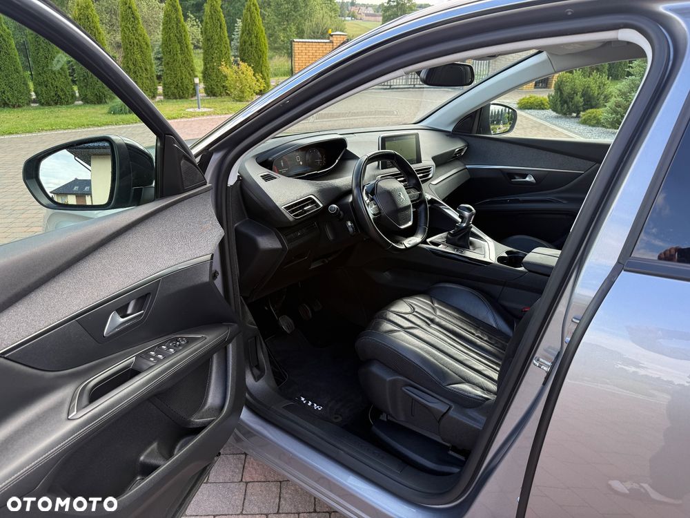 Peugeot 3008 1.5 BlueHDi Allure Pack S&S - 21