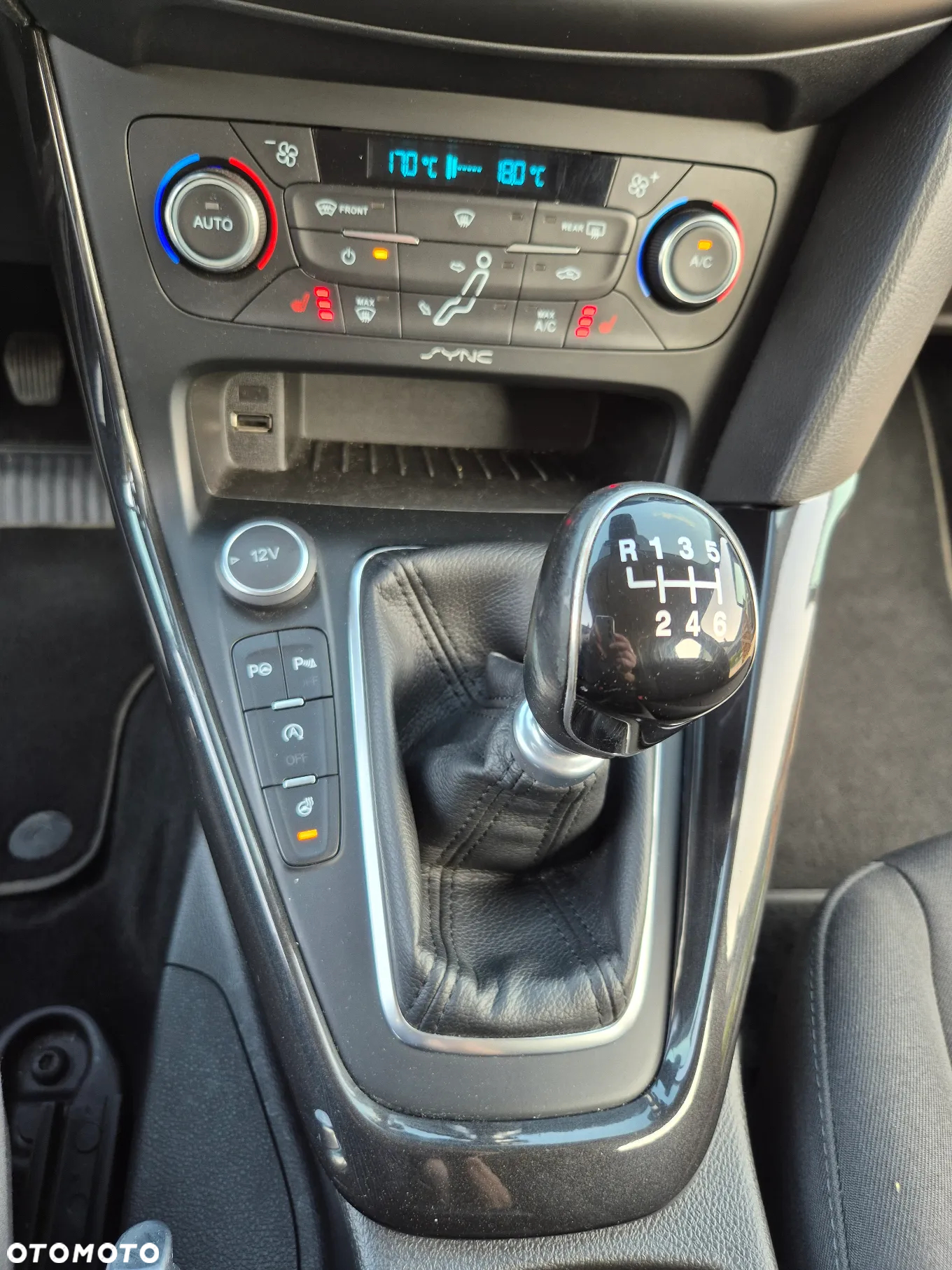 Ford Focus 1.0 EcoBoost Start-Stopp-System TITANIUM - 28