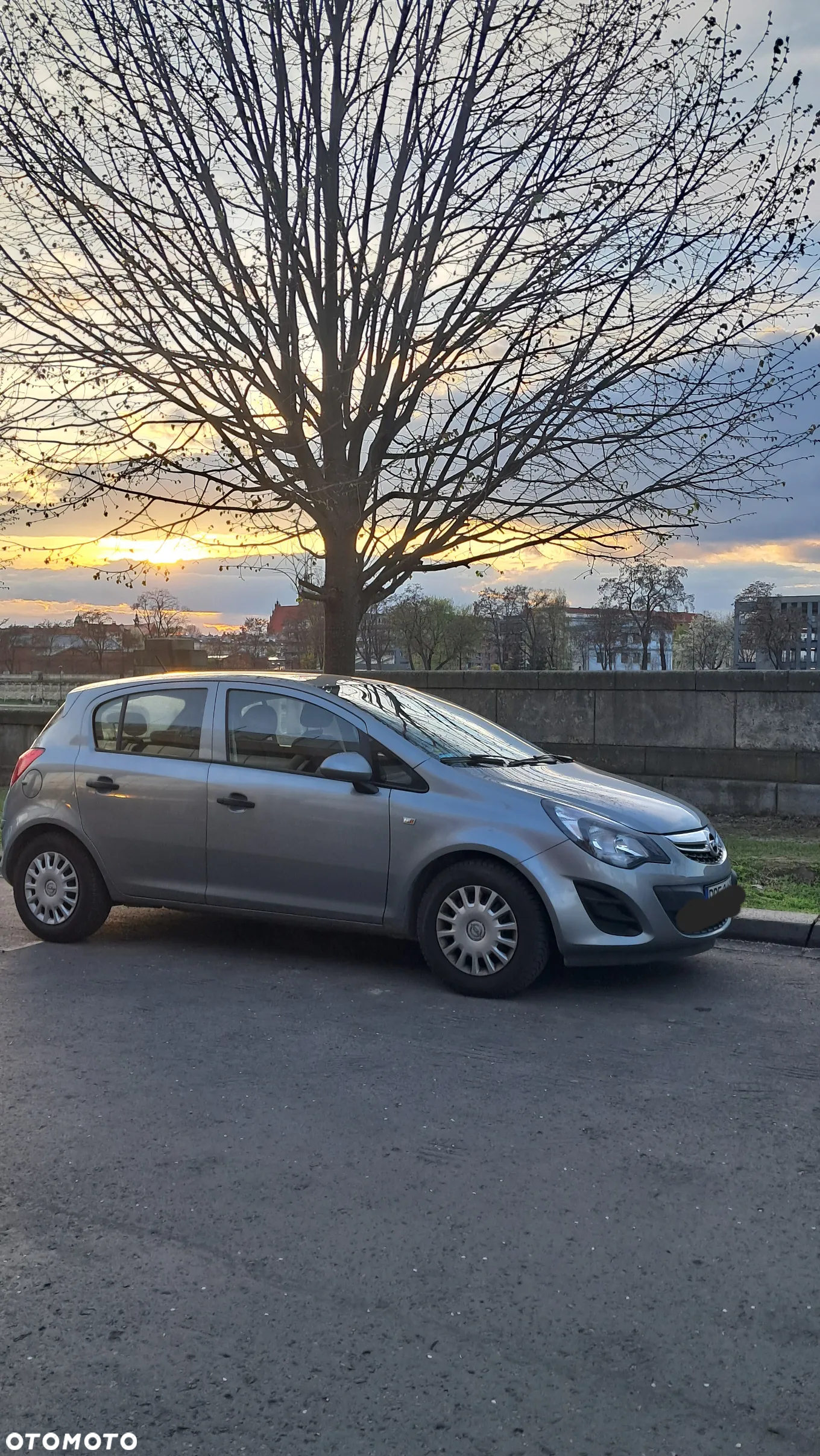 Opel Corsa 1.2 16V Color Edition - 2