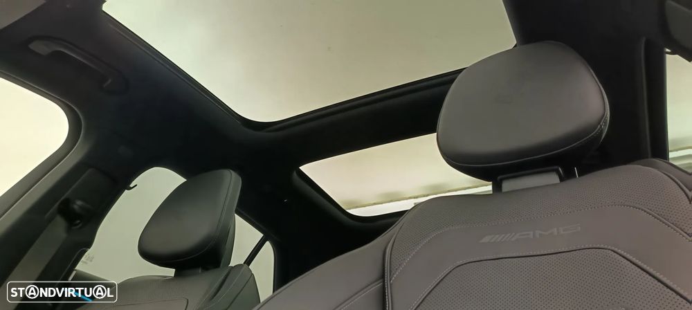 Mercedes-Benz E 53 AMG Hybrid 4Matic+ - 28