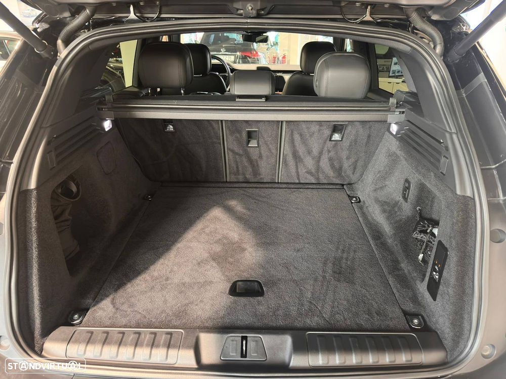 Land Rover Range Rover Sport 3.0 D300 Dynamic SE - 11