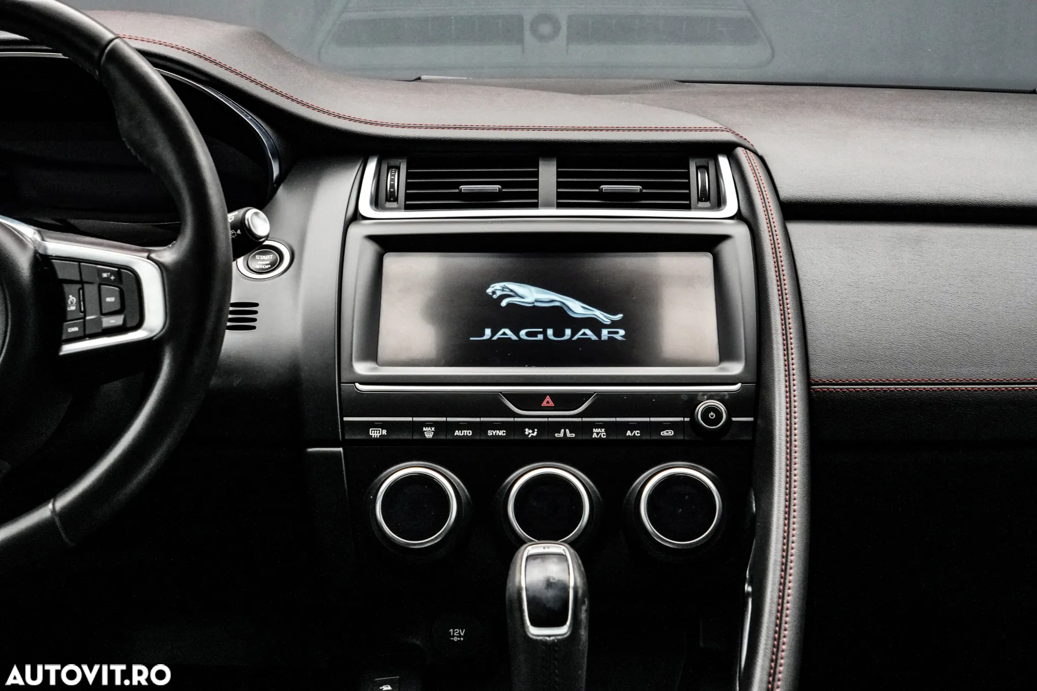 Jaguar E-Pace D150 AWD R-Dynamic S - 18