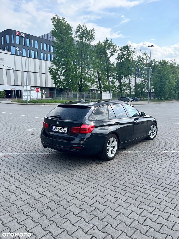 BMW Seria 3 318d Sport Line - 6