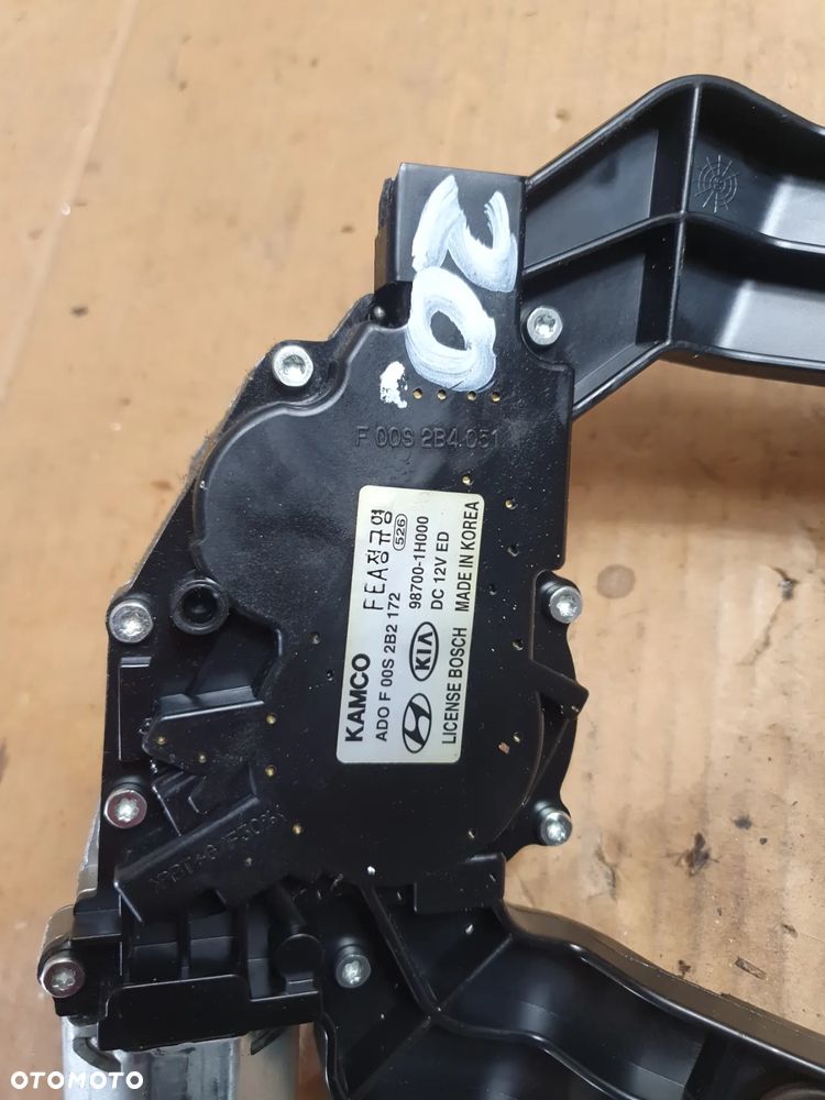 } SILNICZEK WYCIERACZKI TYŁ KIA CEED I nr 98700-1H000 - 3