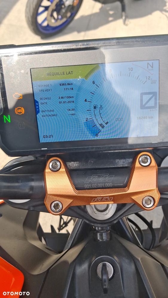 KTM Duke 125 - 8