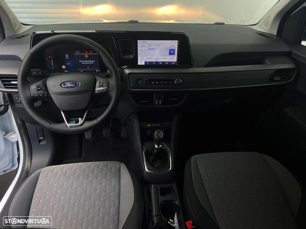 Ford Tourneo Courier 1.0 EcoBoost Titanium - 13