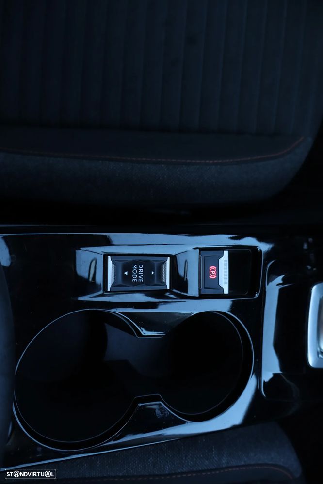 Peugeot e-208 Allure Pack - 15