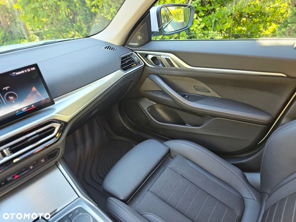 BMW i4 70.3kWh eDrive 35 - 8