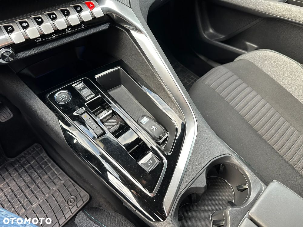 Peugeot 3008 - 19