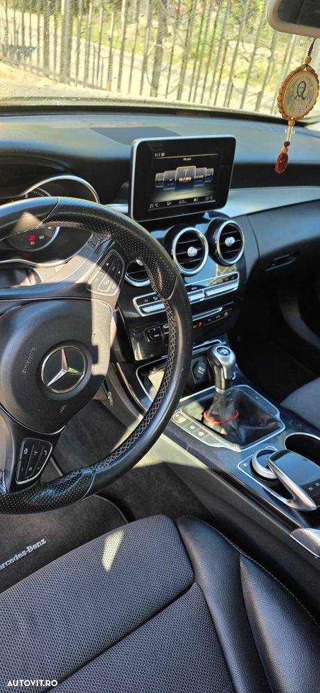 Mercedes-Benz C - 9
